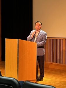 President Choi addressing attendees during the IPG Symposium.