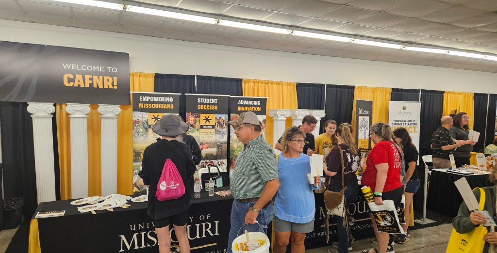 The CAFNR booth in Mizzou Central showcases family-friendly events, as well as information on CAFNR’s 14 degree programs. Opening day was represented by Food Science & Nutrition.