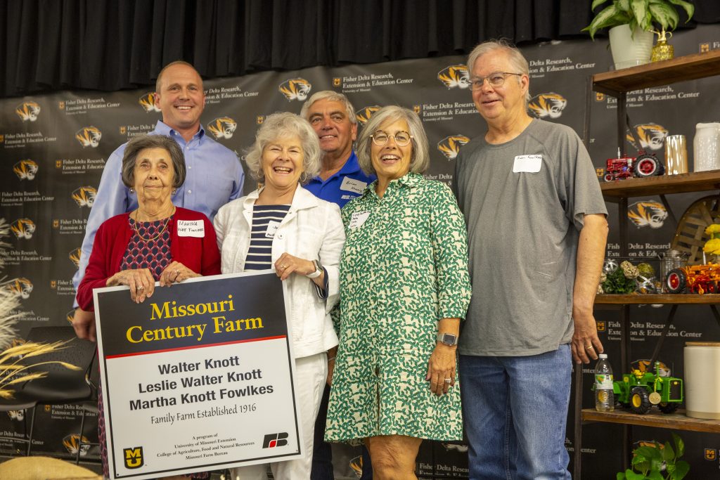 The Knott family were also honored for their Missouri Century Farm. 