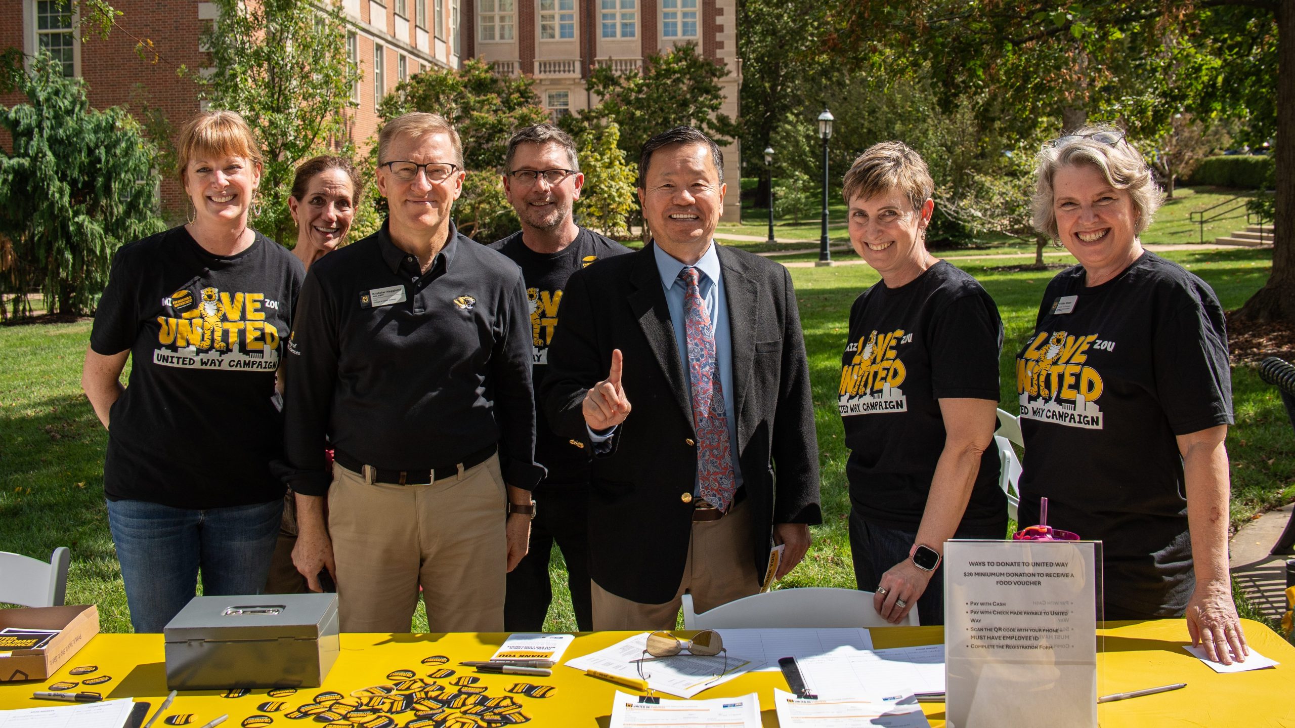 Ashley Rhode, Associate Dean Lynda Kraxberger, Dean Kristofer Hagglund, Theo Schwinke, President Choi, Dean Jeni Hart and Associate Vice Chancellor Kristen Smarr at the United Way kickoff event.