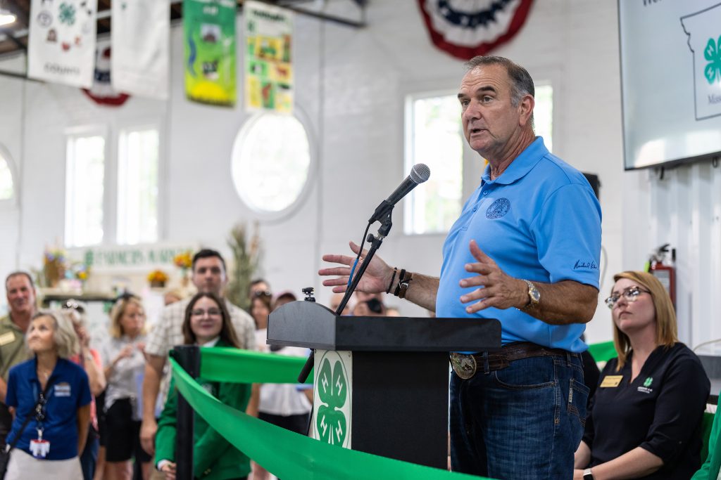 Governor Mike Kehoe at the 4-H Building Ribbon Cutting.